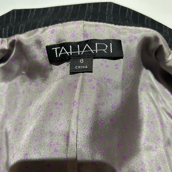 Tahari Black Suit (blazer, pants) - size 8 - Picture 6 of 6